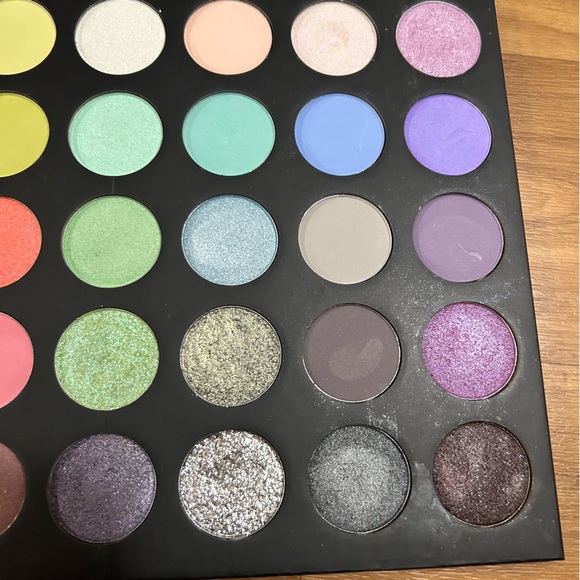 Morphe 35I Icy Fantasy Palette - Picture 5 of 5